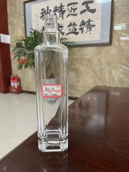 玻璃酒瓶廠(chǎng)商
