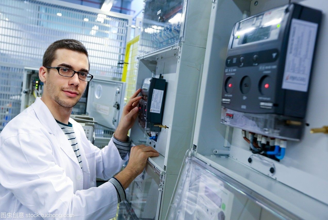 TECNALIA研究員 引領(lǐng)低壓微網(wǎng)與電器柜性能測試，賦能智能電網(wǎng)認證服務(wù)